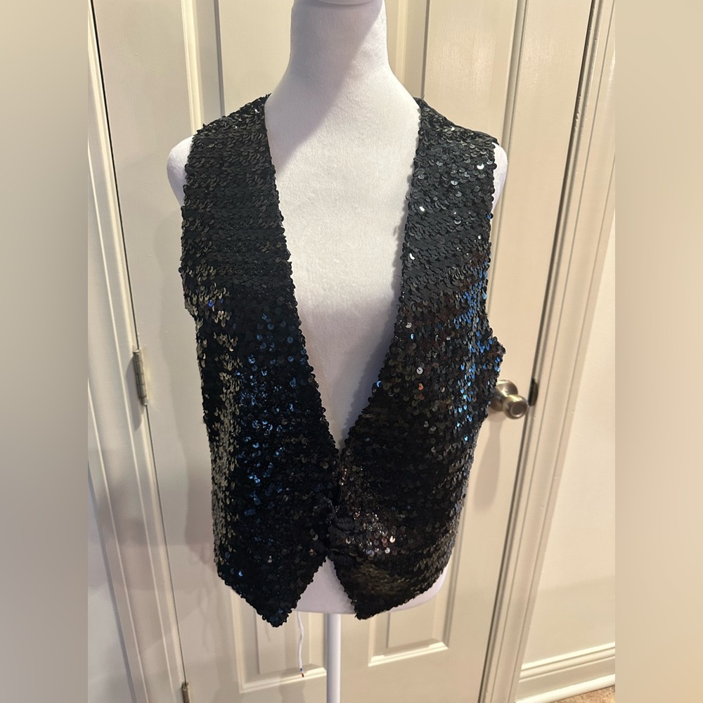 Chic Black Sequined Vest